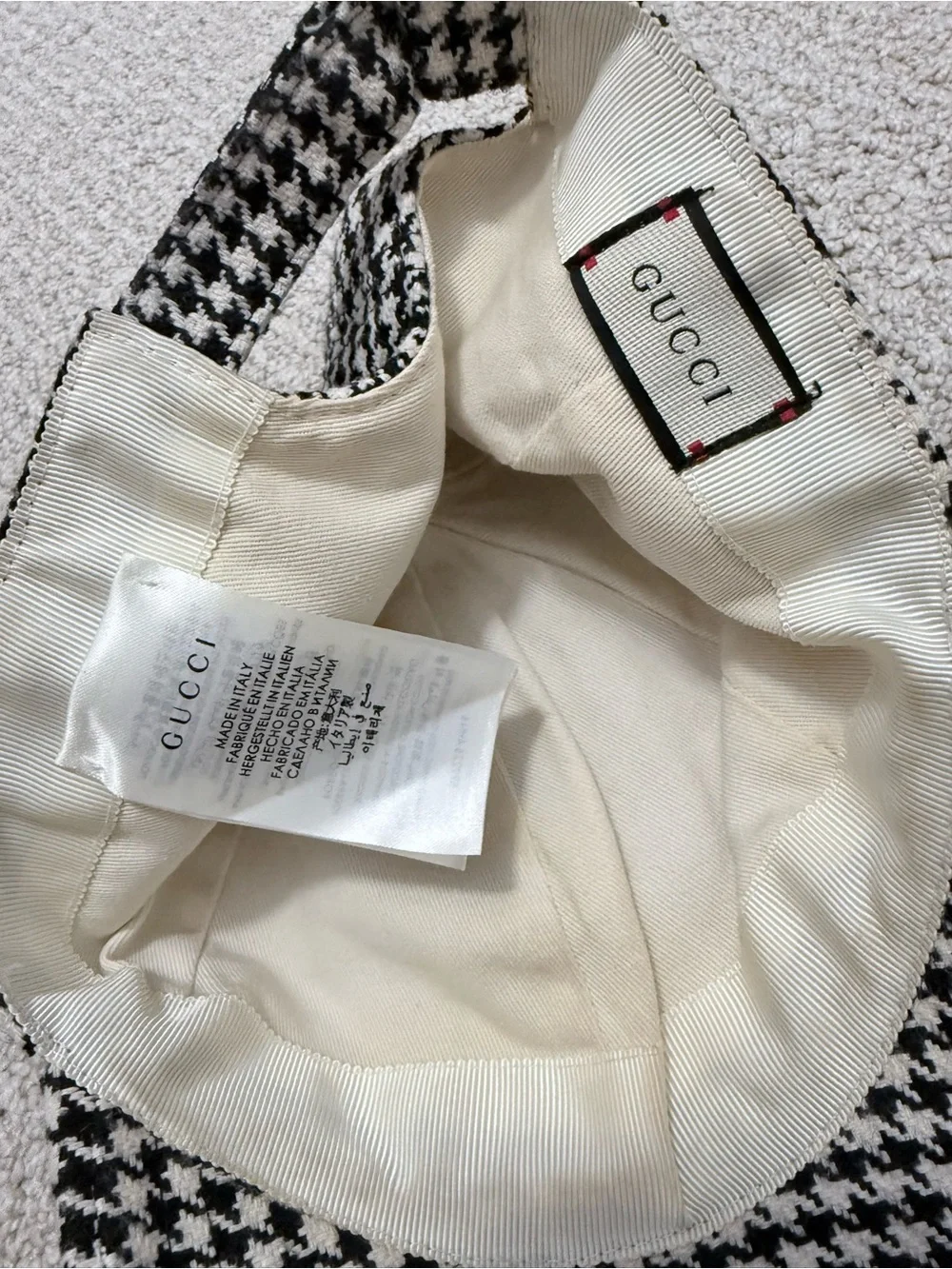 Gucci Worldwide Houndstooth Cap